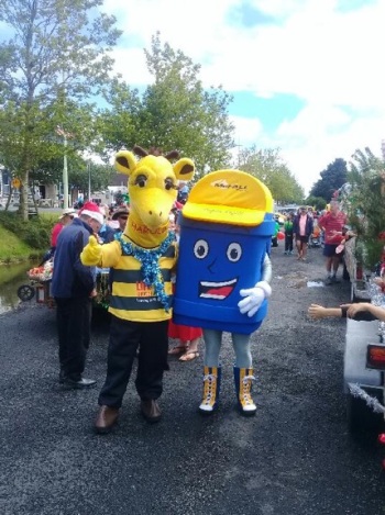 ROGER REFILL & HAROLD AT CHRISTMAS PARADE