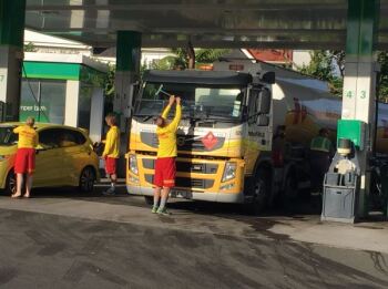 SURF LIFE SAVING LOOK AFTER FUEL CUSTOMERS IN TARANAKI